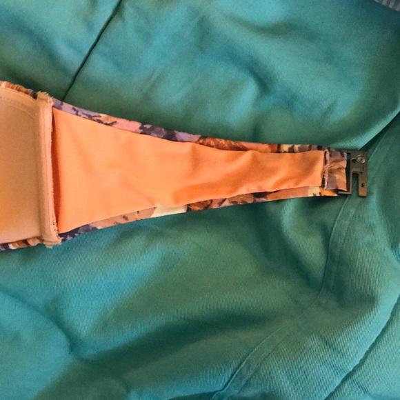 EUC Strapless Floral Bathing suit Top - Picture 6 of 7